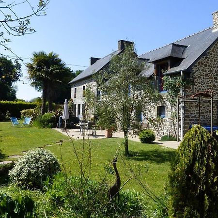 Bed and Breakfast Les Petites Chapelles Saint-Pierre-de-Plesguen Esterno foto