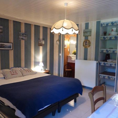 Bed and Breakfast Les Petites Chapelles Saint-Pierre-de-Plesguen Esterno foto