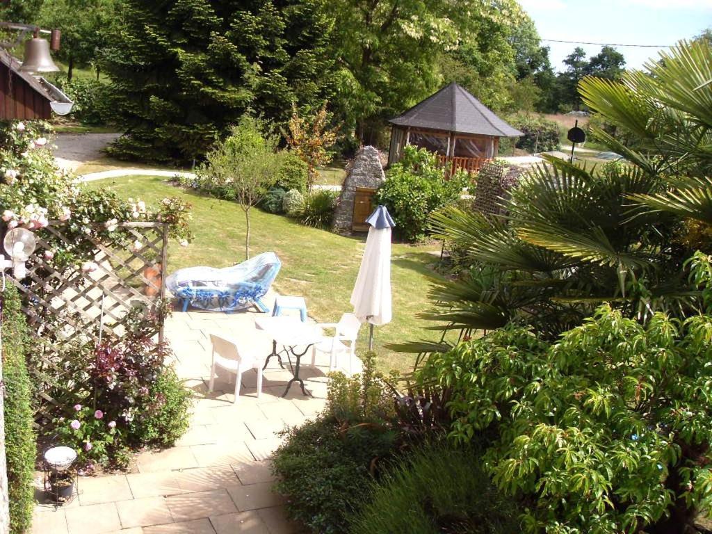 Bed and Breakfast Les Petites Chapelles Saint-Pierre-de-Plesguen Esterno foto
