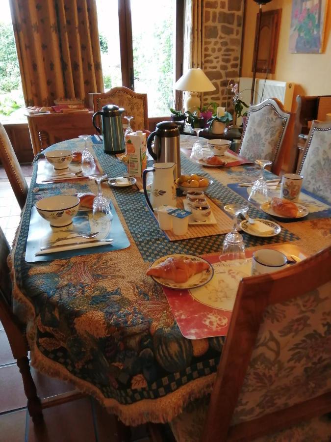 Bed and Breakfast Les Petites Chapelles Saint-Pierre-de-Plesguen Esterno foto